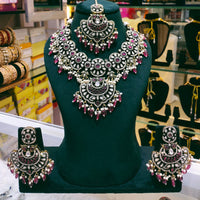 Lucentarts Jewellery Designer Kundan Stone Pearl And Beads Necklace Set
