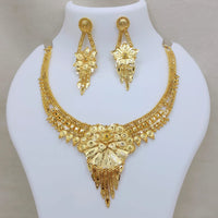 Lucentarts Jewellery  Gold Forming  Necklace Set