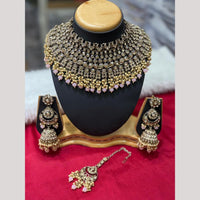 Lucentarts Jewellery Classic Crystal Stone And Pearl Choker Necklace Set