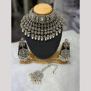 Lucentarts Jewellery Classic Crystal Stone And Pearl Choker Necklace Set
