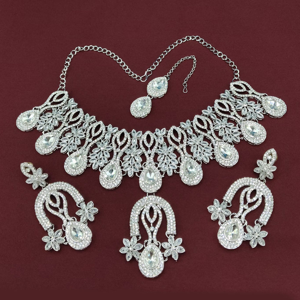 Lucentarts Jewellery Classic Crystal Stone Necklace Set