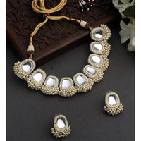 Lucentarts Jewellery Heritage Kundan Stone And Pearl Necklace Set