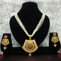 Lucentarts Jewellery Heritage Pota Stone Pearl And Beads Necklace Set