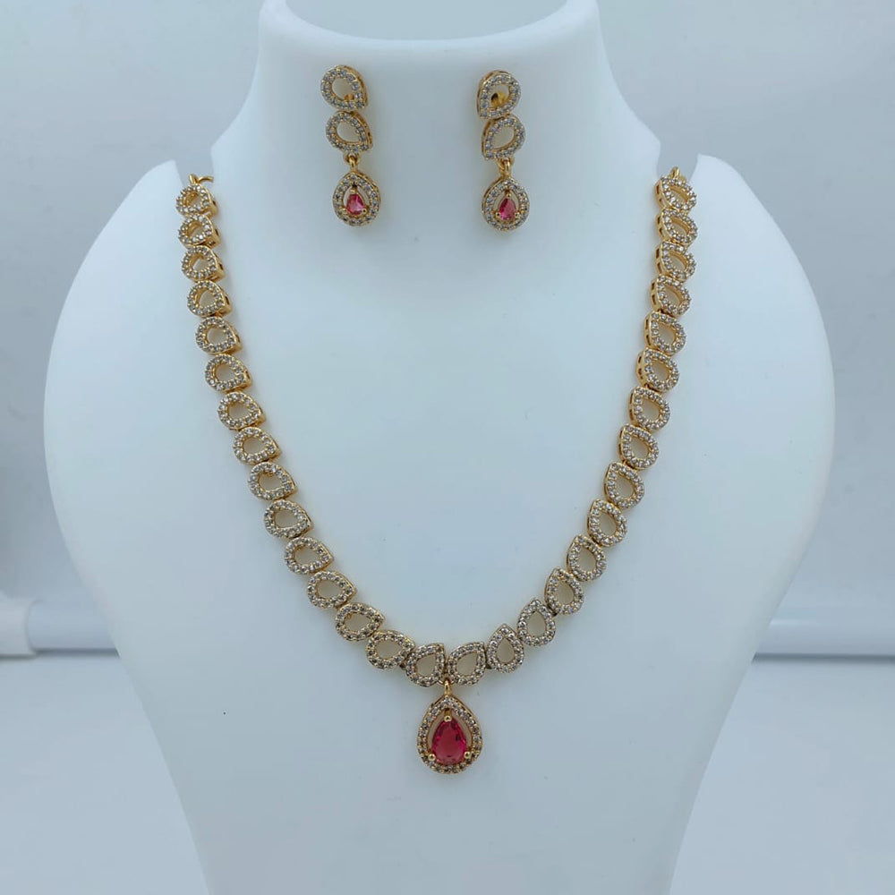 Lucentarts Jewellery Gorgeous Crystal Stone And Austrian Stone Necklace Set