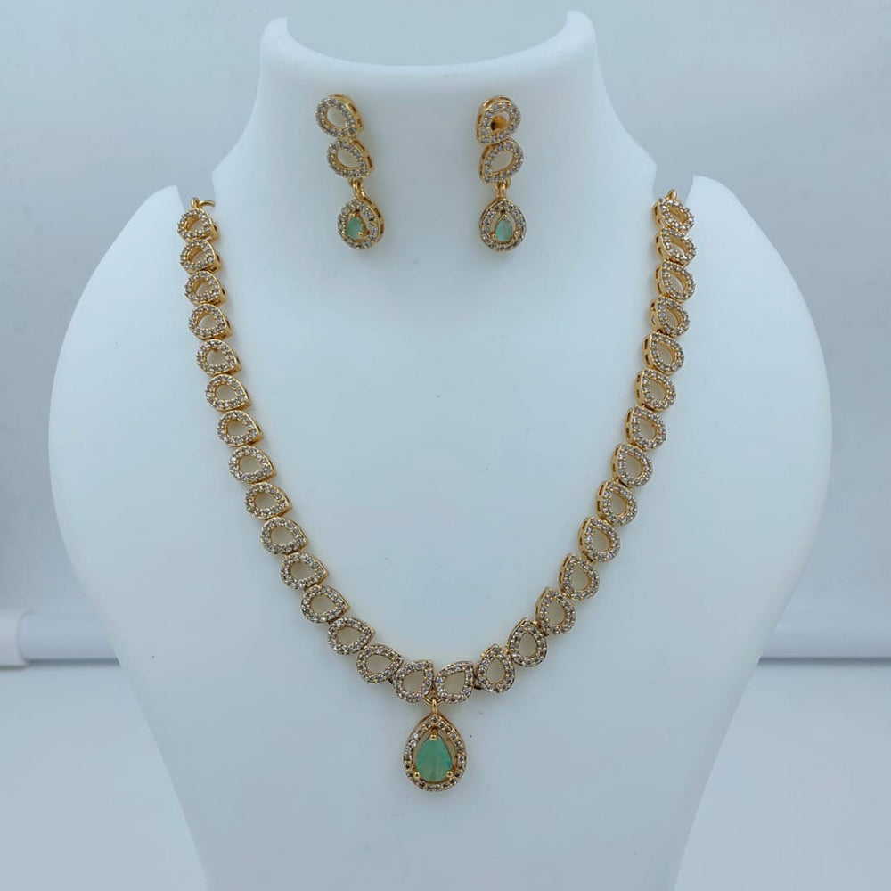 Lucentarts Jewellery Gorgeous Crystal Stone And Austrian Stone Necklace Set