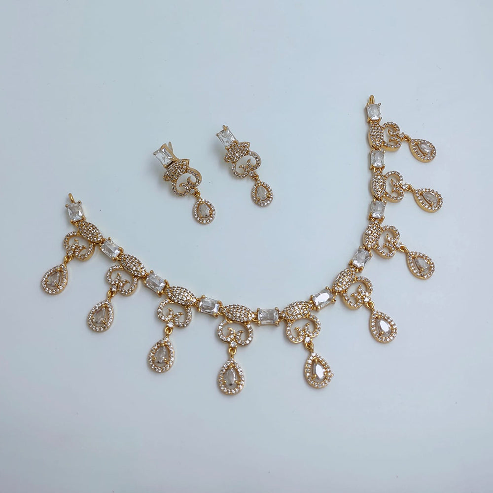 Lucentarts Jewellery Royal Look American Diamond Necklace Set