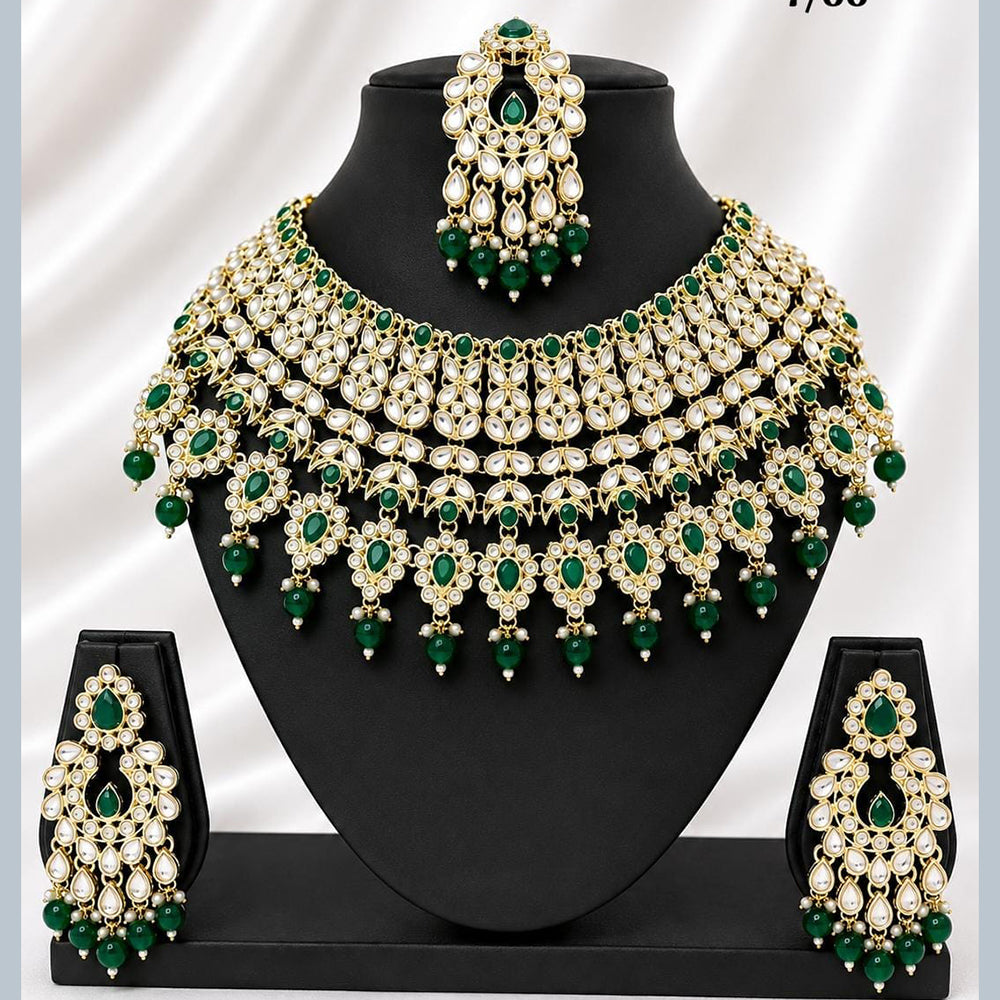 Lucentarts Jewellery Kundan Stone And Beads Choker Necklace Set for Women