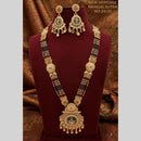 Lucentarts Jewellery Traditional Pota Stone And Black Beads Mangalsutra
