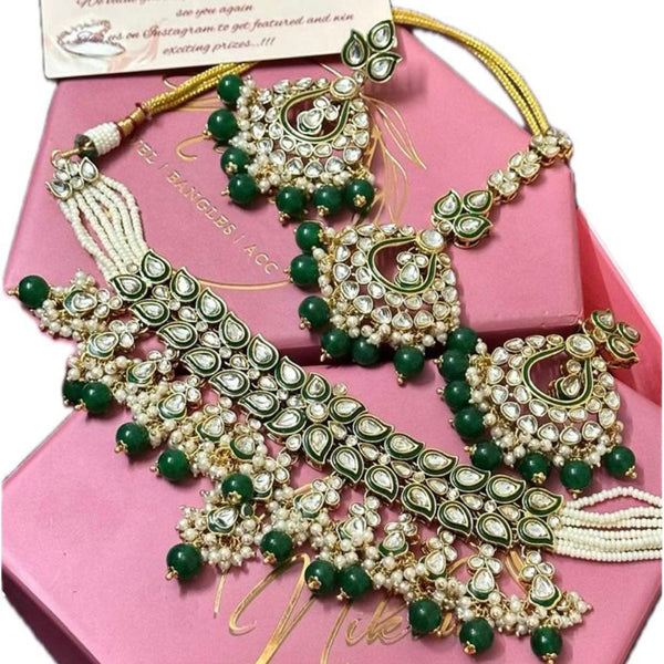 Sai Fashion Gold Plated Kundan Stone And Pearls Choker Necklace Set