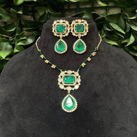 Shagna Heritage Polki Kundan Stone And Pearl Necklace Set 