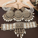 India Art Gold Plated Crystal Stone And Pearl Choker Necklace Set