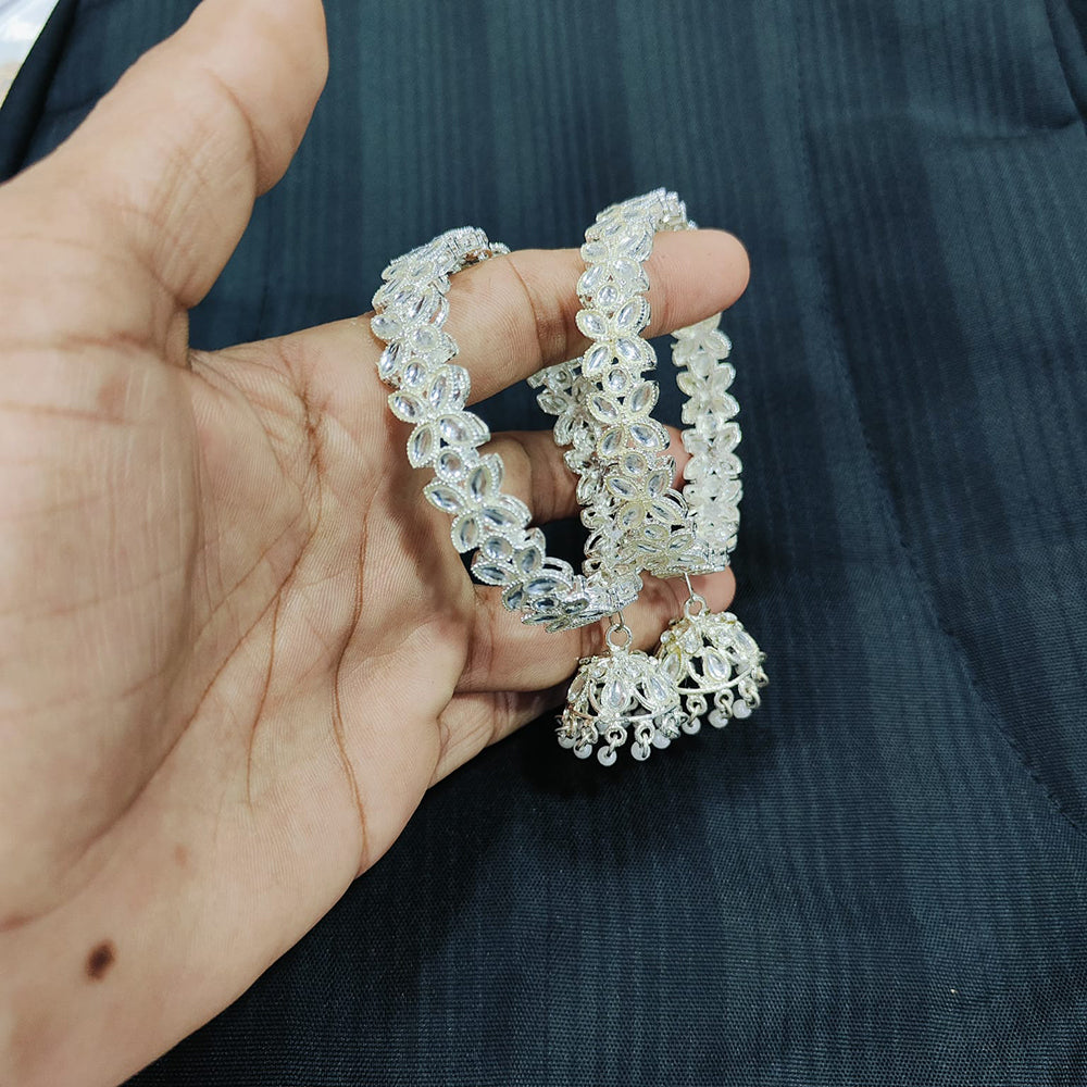 White / 2.4