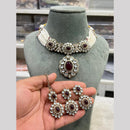 Hira Collections Gold Plated Kundan And Pearls Necklace Set