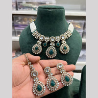 Hira Collections Gold Plated Kundan And Pearls Necklace Set