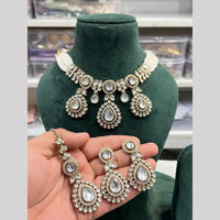 Hira Collections Gold Plated Kundan And Pearls Necklace Set