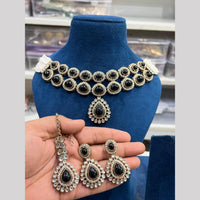 Hira Collections Gold Plated Kundan And Pearls Necklace Set