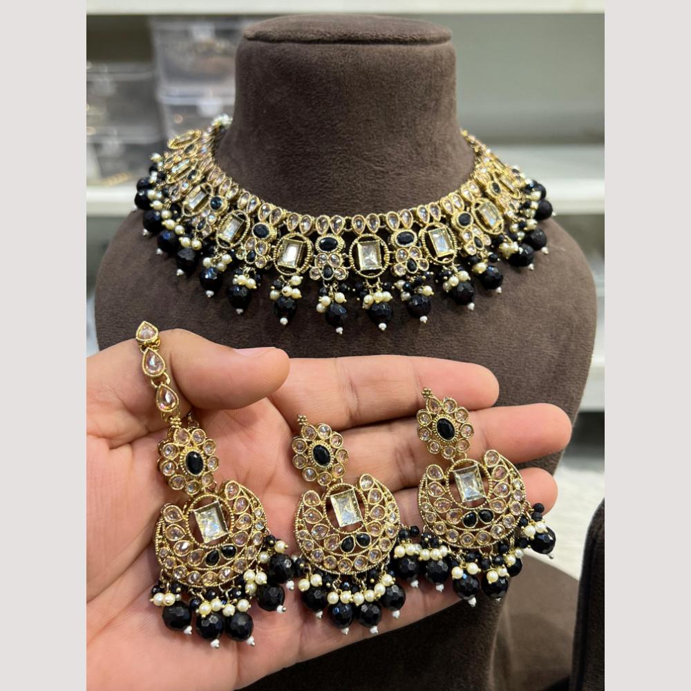 Hira Collections Designer Kundan And Pearl Necklace Set For Every Occassions