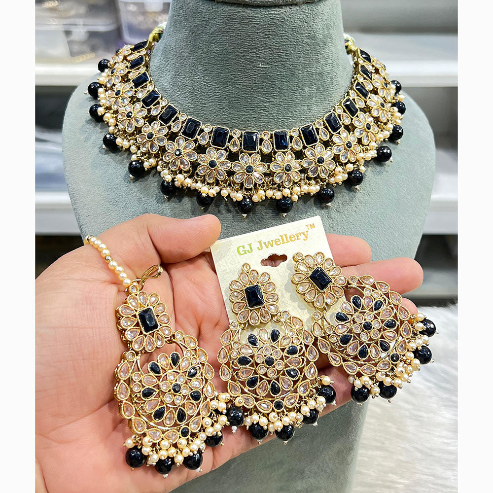 Hira Collections Exquisite Kundan Necklace Set for Engagements and Special Celebrations