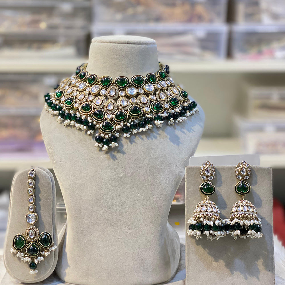 Hira Collection Beautiful Kundan Choker Necklace  Set  With MaangTika For Wedding Occassion