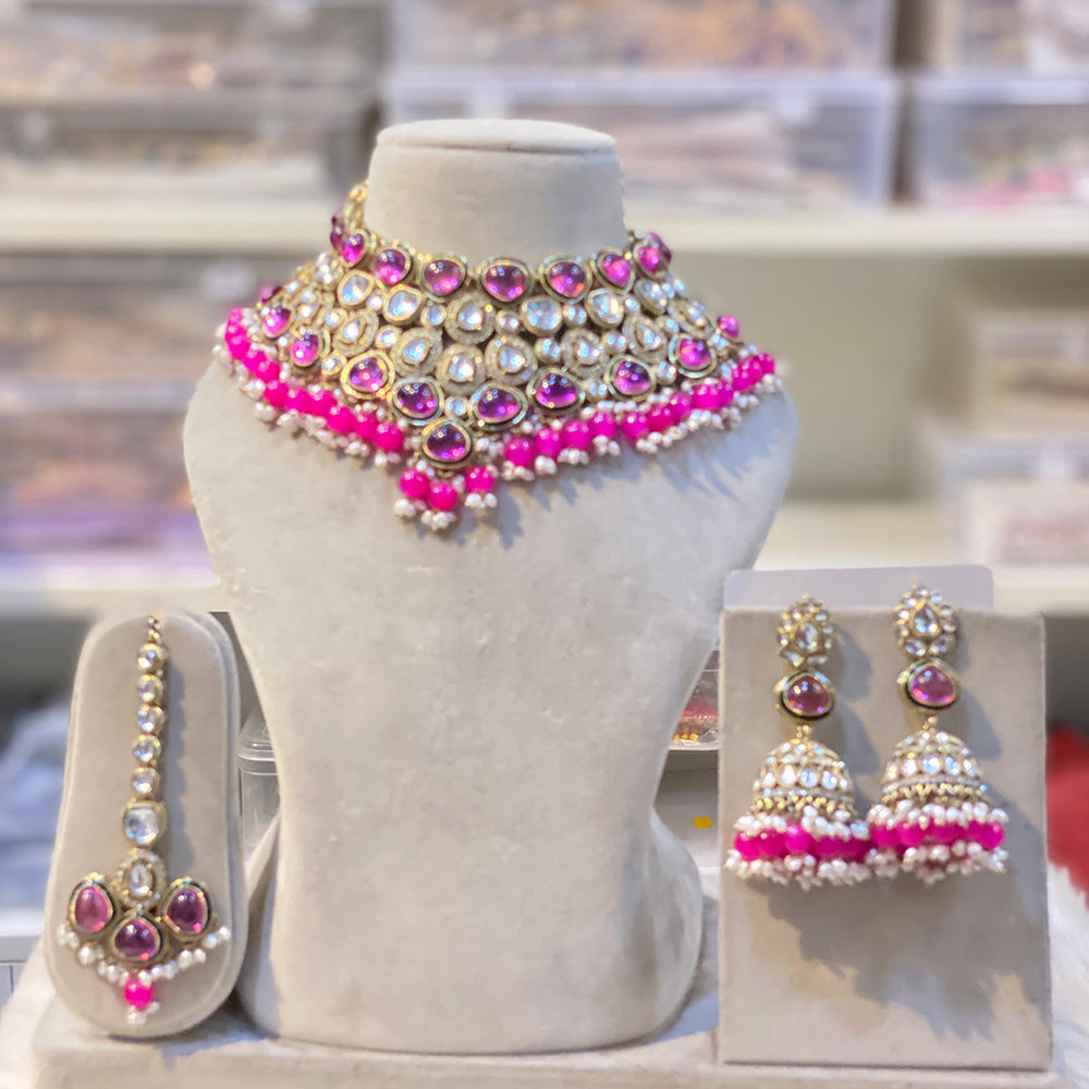 Hira Collection Beautiful Kundan Choker Necklace  Set  With MaangTika For Wedding Occassion