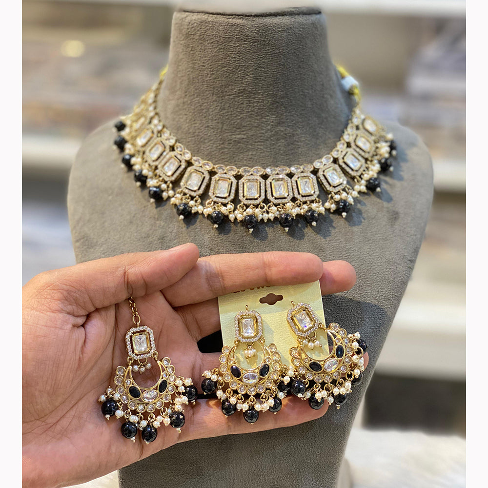 Hira Collections Royal Crystal Stone Beads And Pearl Necklace Set