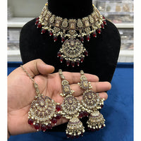 Hira Collections Royal Crystal Stone Beads And Pearl Necklace Set