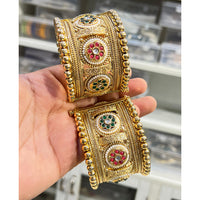 Hira Collections Royal Pota Stone And Pearl Openable Bangles Set