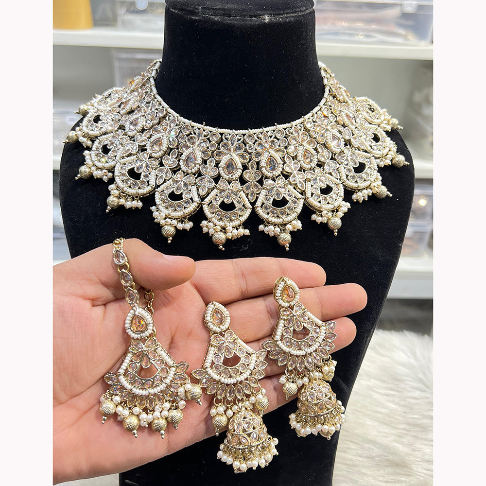 Hira Collections Ethnic Glow Pota And Pearl Necklace Set