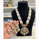Hira Collections Ethnic Glow Pota And Pearl Necklace Set