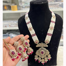 Hira Collections Ethnic Glow Pota And Pearl Necklace Set