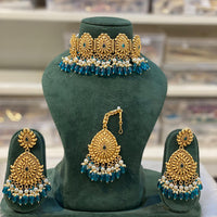 Hira Collections Sparkling Pota And Pearl Necklace Set