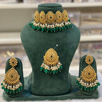 Hira Collections Sparkling Pota And Pearl Necklace Set