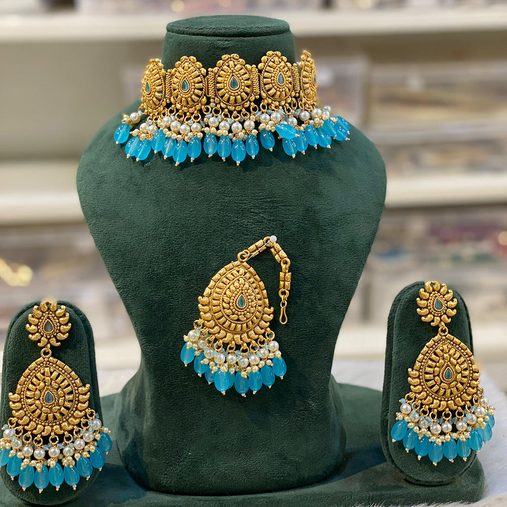 Hira Collections Sparkling Pota And Pearl Necklace Set