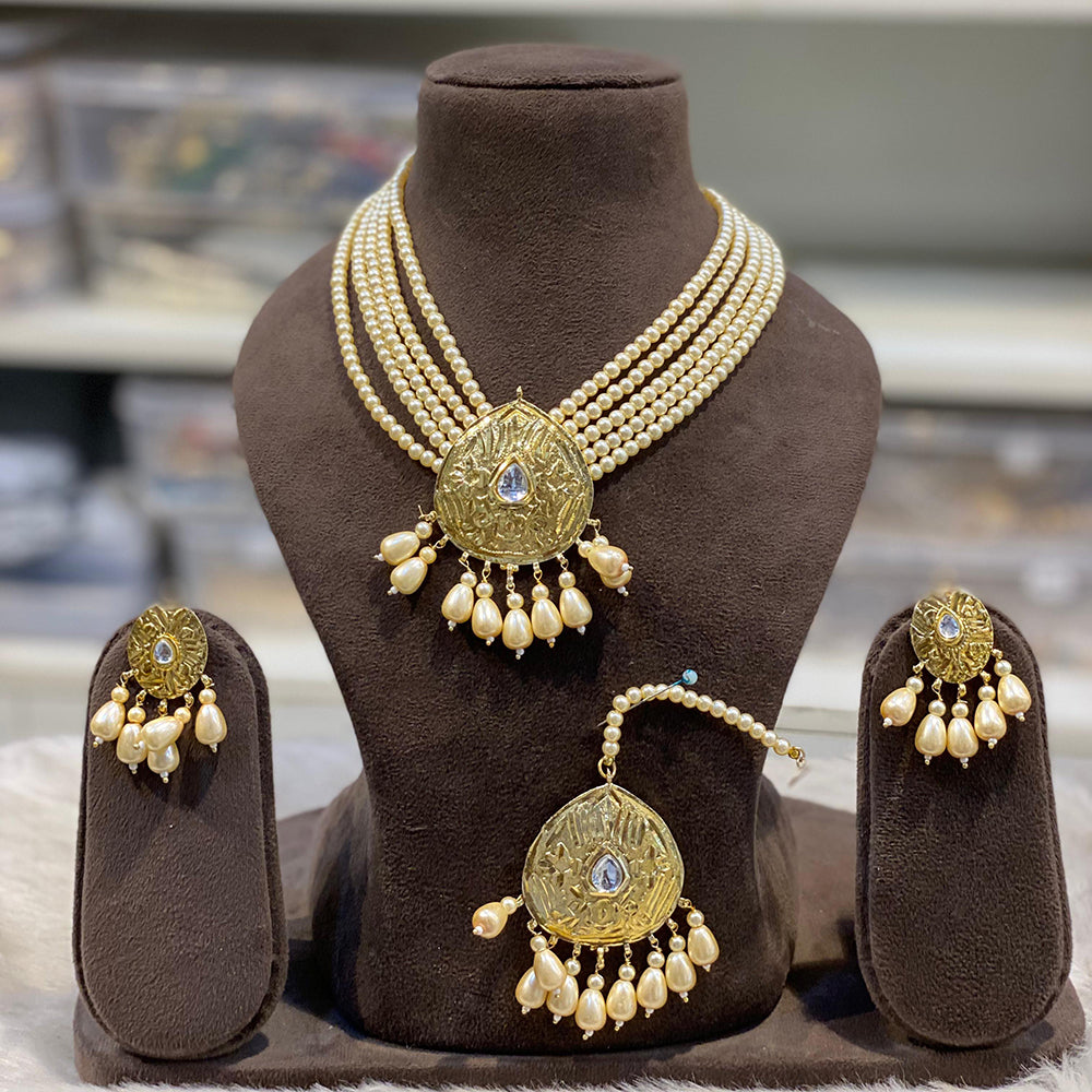 Hira Collection  Pearl Beauty And Beadwork Necklace Set