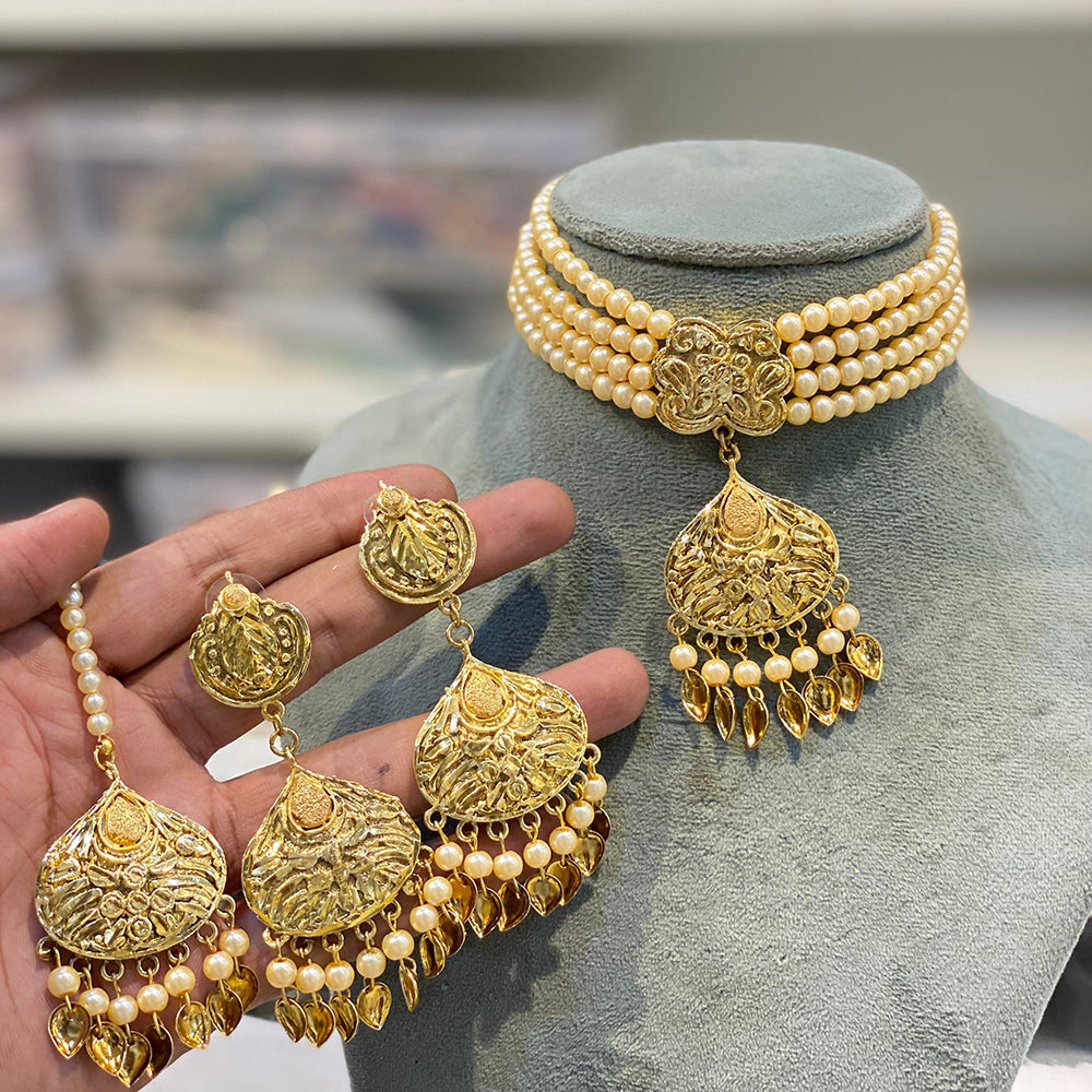 Hira Collection  Pearl Beauty And Beadwork Necklace Set