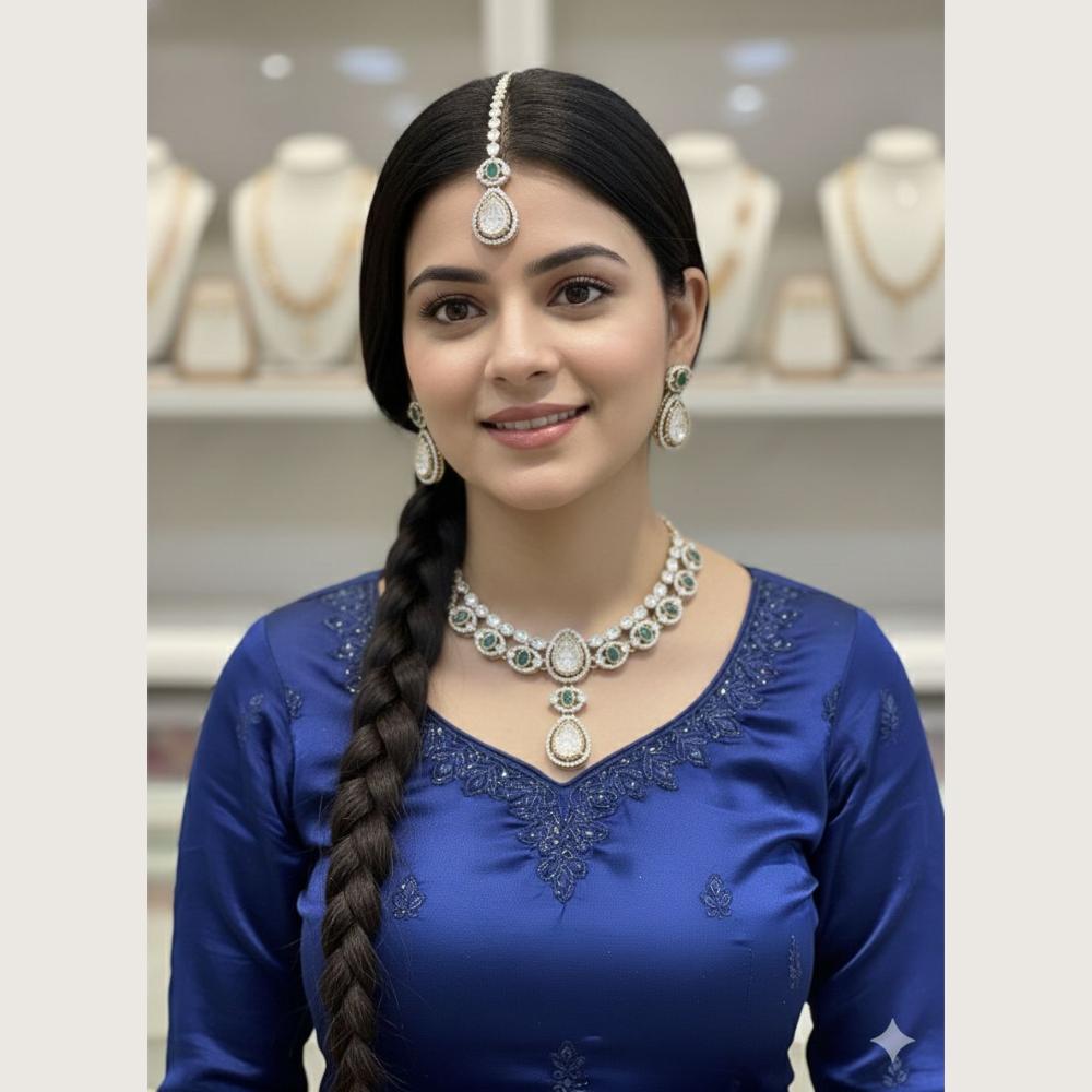 Hira Collections Elegant Crystal Stone And Austrian Stone Necklace Set 