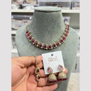 Hira Collections Glamorous Pota Stone And Pearl Necklace Set