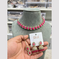 Hira Collections Glamorous Pota Stone And Pearl Necklace Set