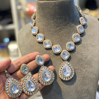 Hira Collections Heritage Style Pota Stone And Kundan Necklace Set