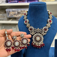Hira Collections Classic Pota Stone And Beads Necklace Set