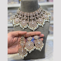 Hira Collection Glamorous Pota Stone And Pearl Necklace Set
