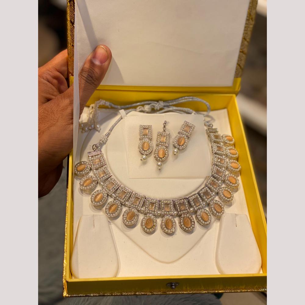 Hira Collections Royal Pota Stone And Pearl Necklace Set