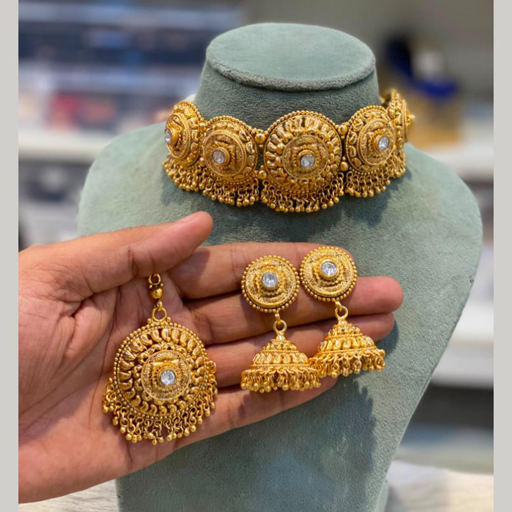 Hira Collections Beautiful Crystal Stone And Pearl Choker Necklace Set