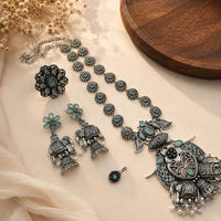 Hira Collections Designer Pota Stone And Pearl Embellished Combo Set