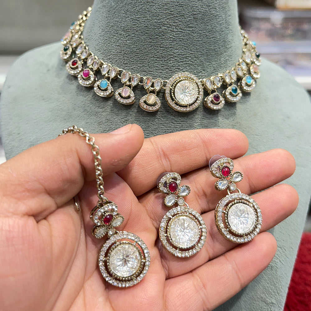 Hira Collections Decent Pota Stone Choker Necklace Set