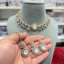 Hira Collections Decent Pota Stone Choker Necklace Set