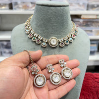 Hira Collections Decent Pota Stone Choker Necklace Set