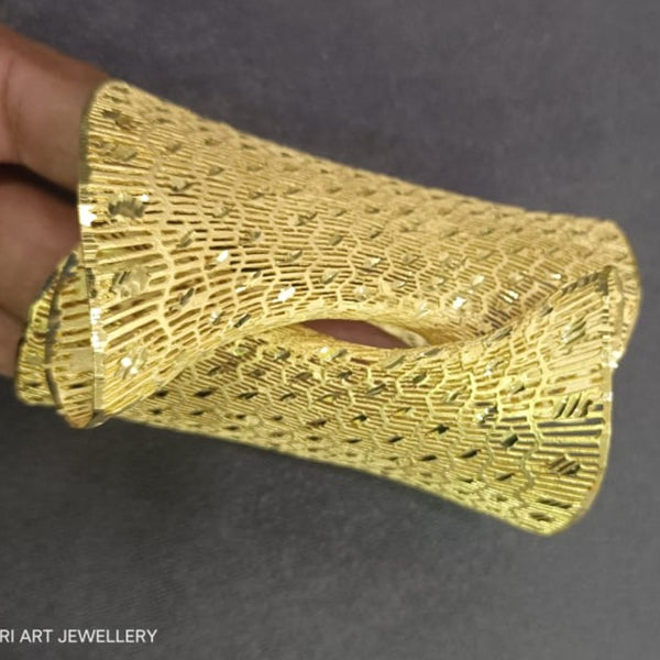 Pari Art Jewellery Forming Gold Openable Kada