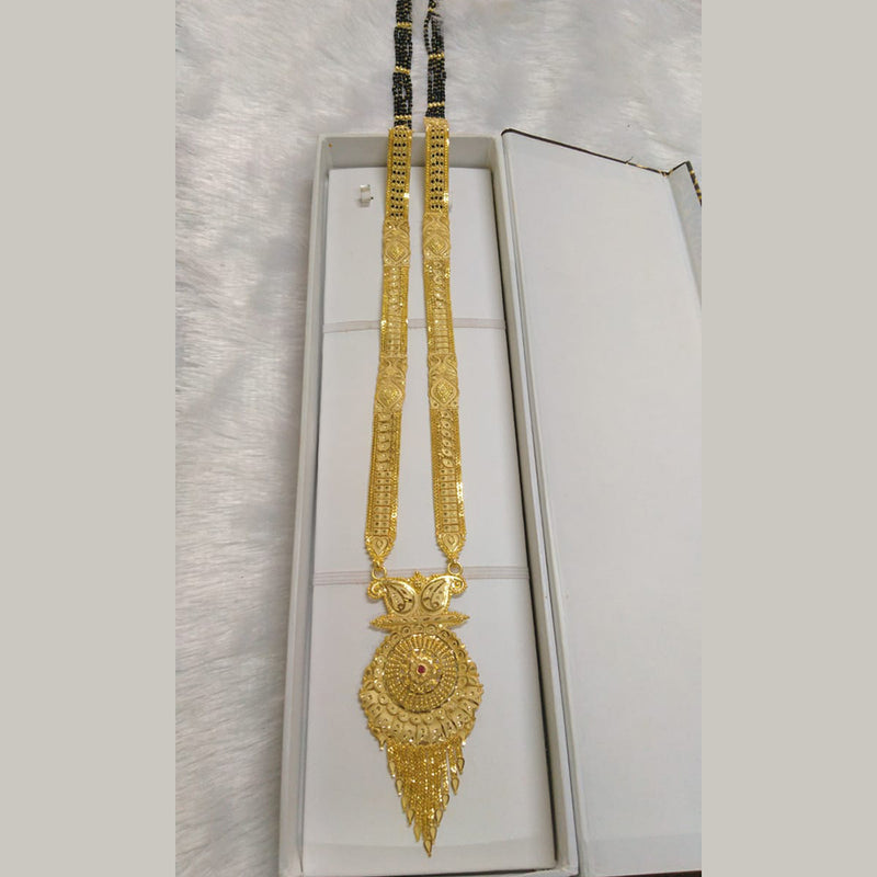 Pari Art Jewellery Forming Gold Manglasutra