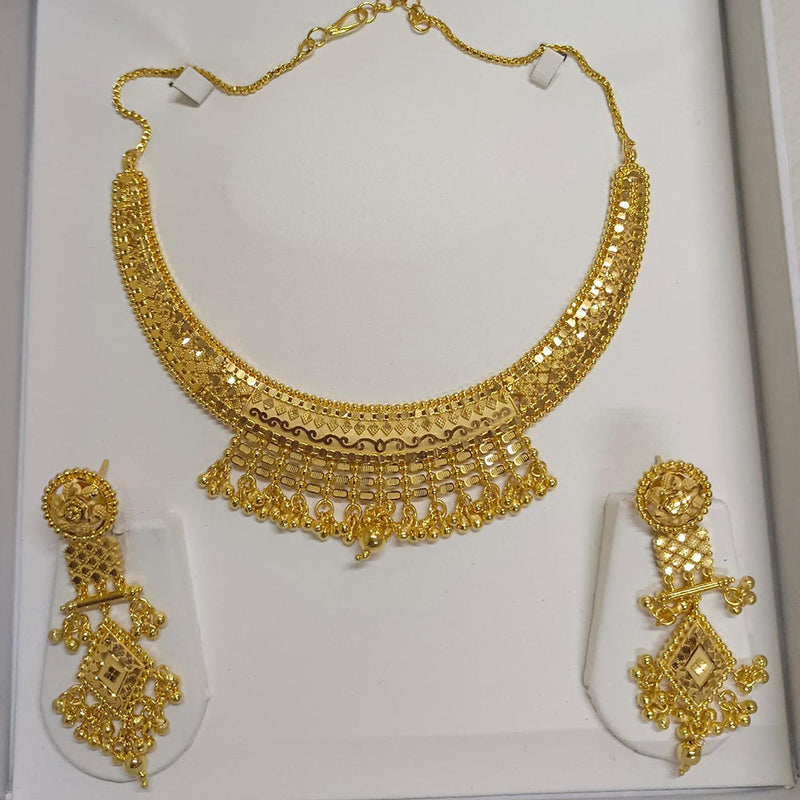 Pari Art Jewellery Forming Necklace Set